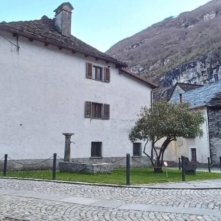 Armonia Edificio Storico Del 1563. Apartment Cevio Exterior foto
