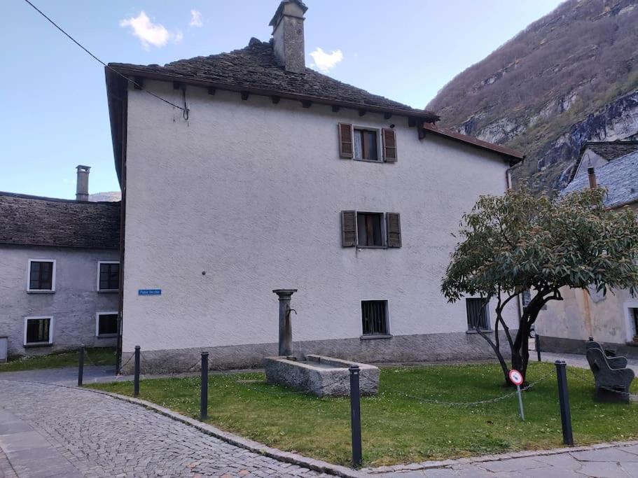 Armonia Edificio Storico Del 1563. Apartment Cevio Exterior foto